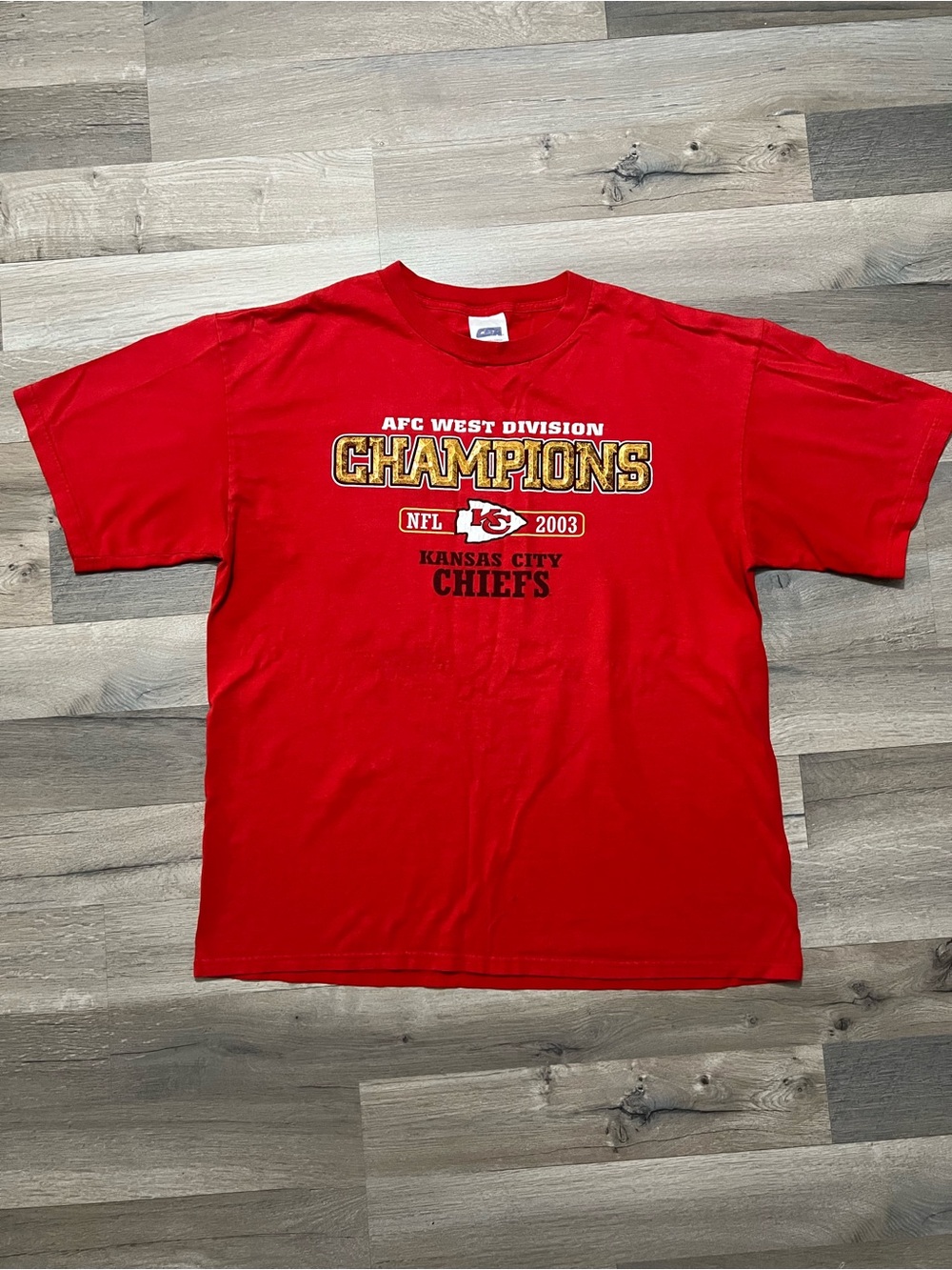 Vintage 2003 Kansas City Chiefs AFC West Champions T-Shirt Large Red Minor Tear